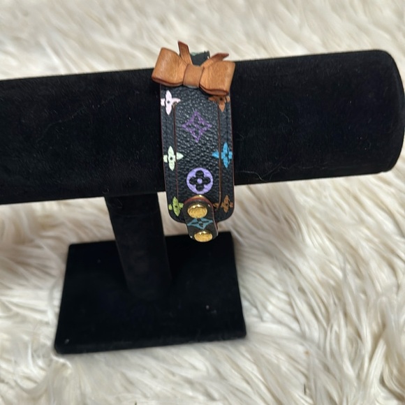 Louis Vuitton Murikami RARE black leather window bracelet - Picture 1 of 12